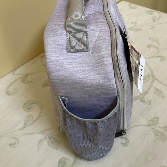2/$15 MACHINE WASHABLE LUNCH TOTE - Picture 2 of 10